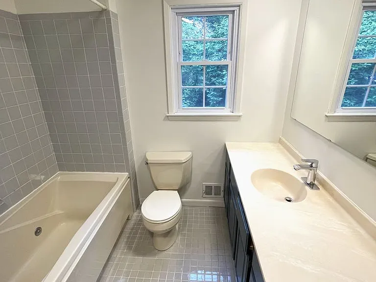8410 Buckhannon Dr — Photo 17
