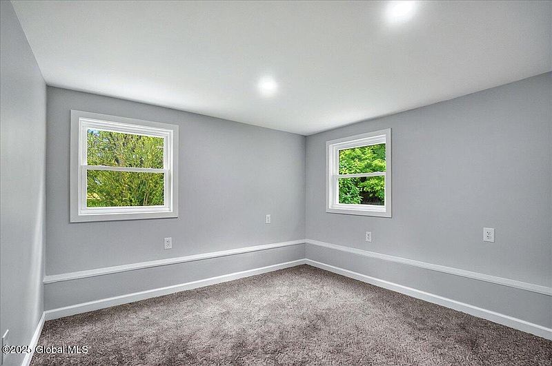 5th image of 178 Foch Road