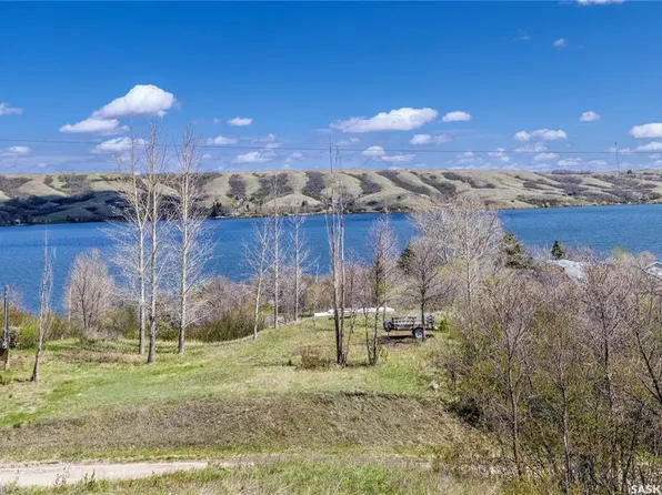 1045 Tatanka DRIVE, South Lake, SK S0H 0R0