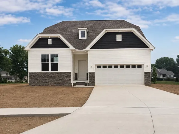 4571 Robinwood Ct, Medina, OH 44256