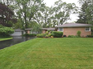 29 Rugby Rd, Lake Zurich, IL 60047