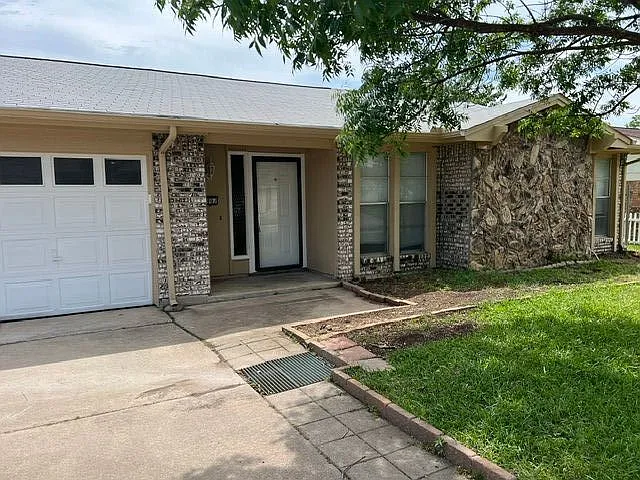 2807 Wildplum Dr — Photo 12