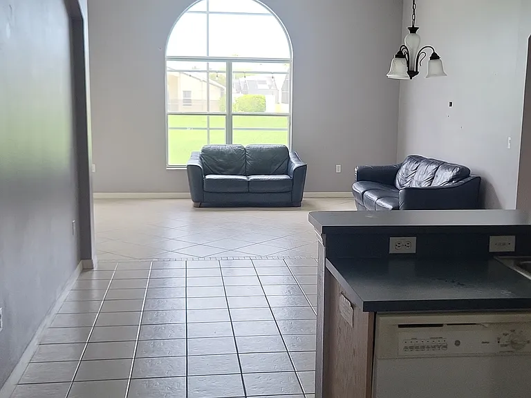 4691 Cumbrian Lakes Dr — Photo 8