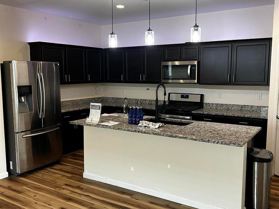 1st image of 304 W WHITE SANDS Drive