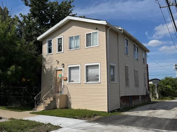 1710 W Waseca Pl, Chicago, IL 60643