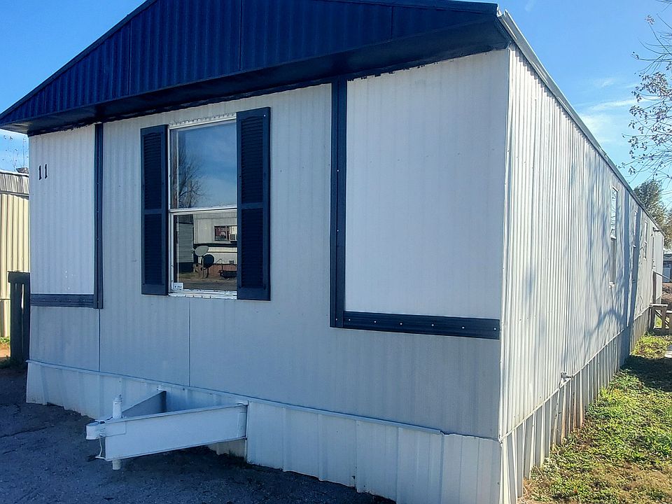 1st image of 226 SE 55th St Lot 11
