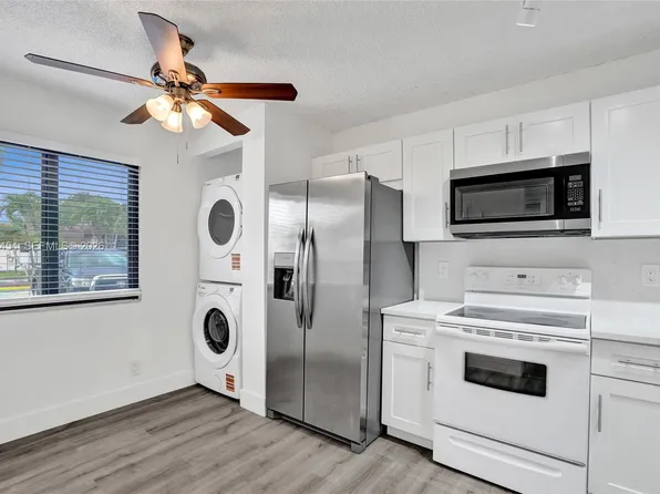 7951 Southgate Blvd APT F1, Pompano Beach, FL 33068