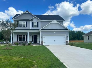 536 Orchard Creek Dr, Richlands, NC 28574