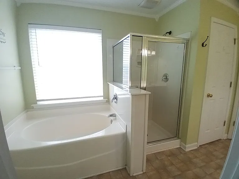 565 Batty Way — Photo 26