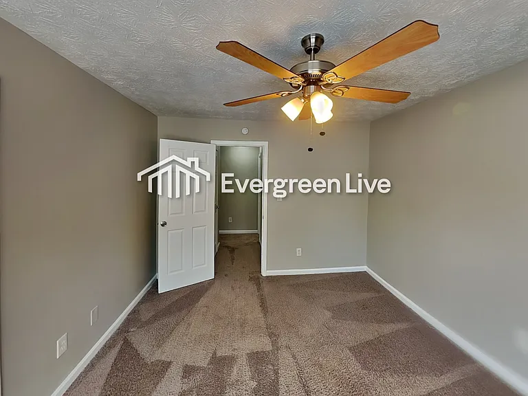 1 Bonnie Glen Ln — Photo 14