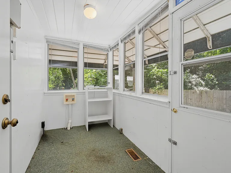 2603 W Carver St — Photo 18