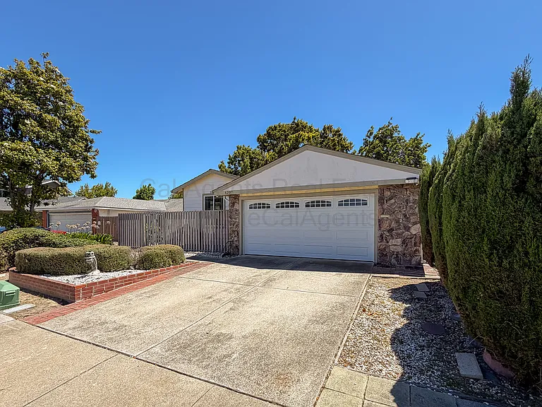 4207 Queen Anne Dr — Photo 21
