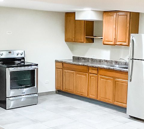 3rd image of 920 N Drake Ave #1B