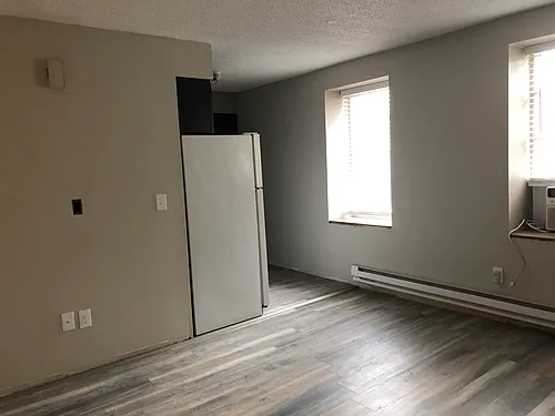 426 Main St Photo 1