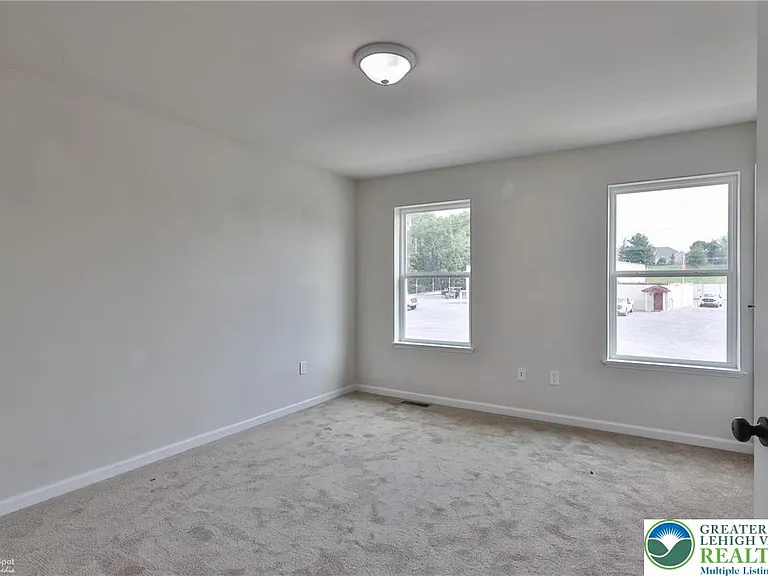 671 Sipos — Photo 11