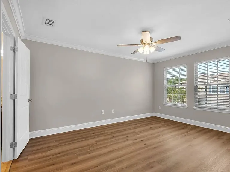 17 W Shady Oaks Ln #C — Photo 17