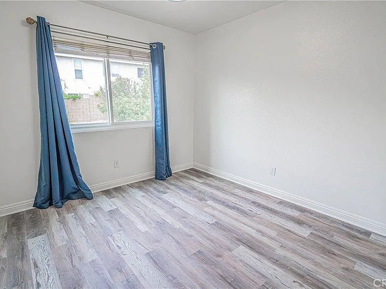 25535 Chisom Ln — Photo 32