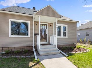 241 1st St, Menasha, WI 54952
