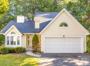 20 Southbridge Ct UNIT 20, Simsbury, CT 06070