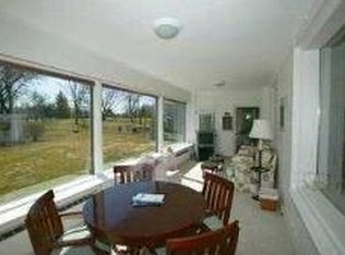 1405 Cambridge Rd, Lansing, MI 48911