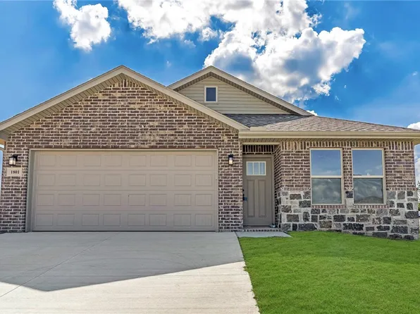 1801 Farmer St, Pea Ridge, AR 72751