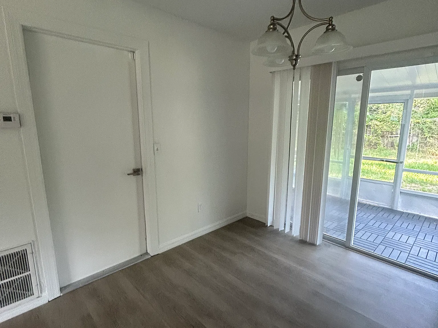 2 bed, 805 sqft, $2,200 — Photo 4