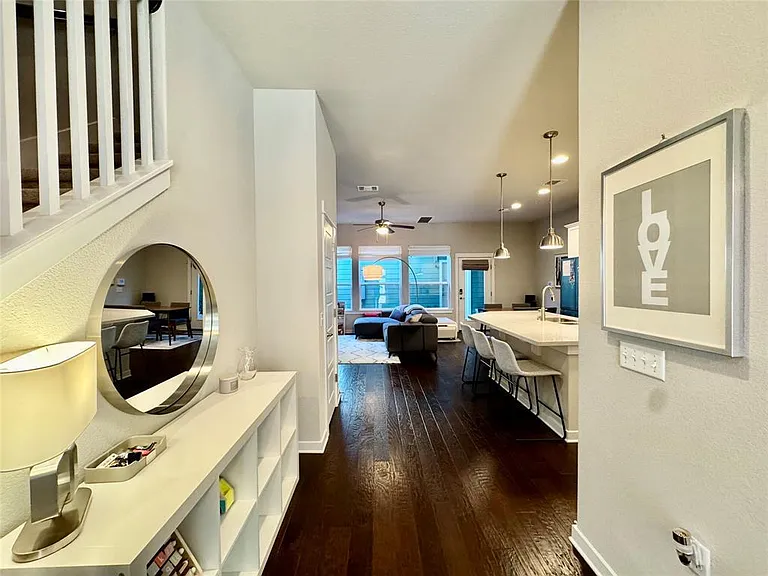 3919 Vaughan St — Photo 4