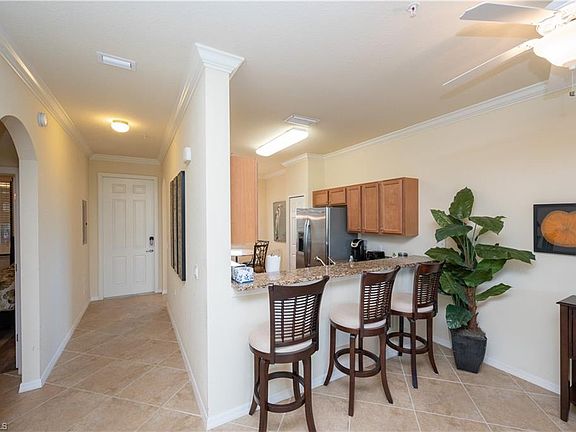 5th image of 9715 Acqua Ct Unit 143