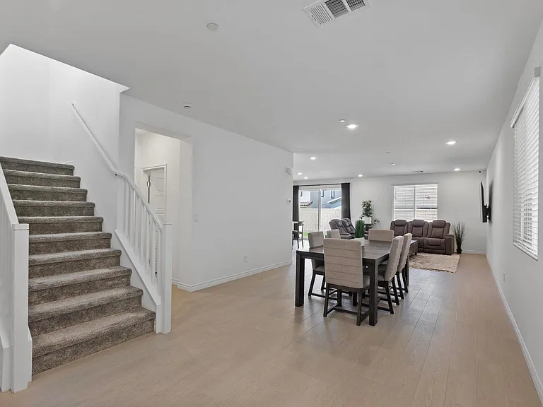3546 Luciana Glen Ave — Photo 5