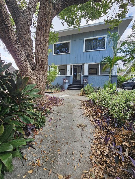 1st image of 228 12th Ave N #A