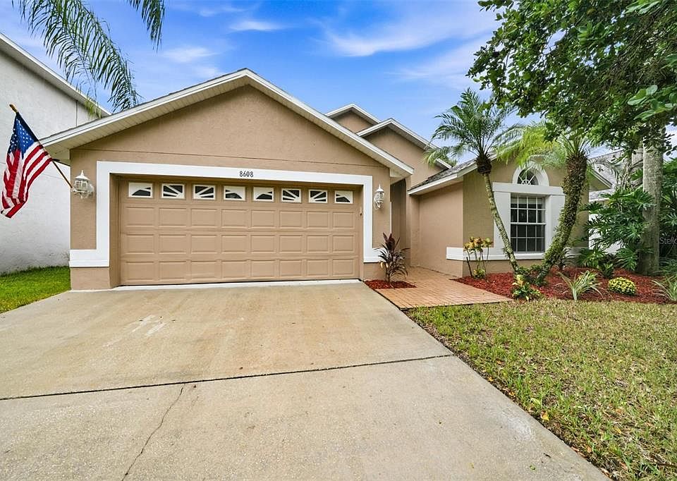 1st image of 8608 BUTTONBUSH COURT