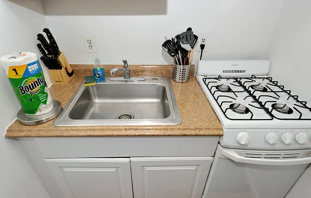 Rented by Furnished Habitat | media 8