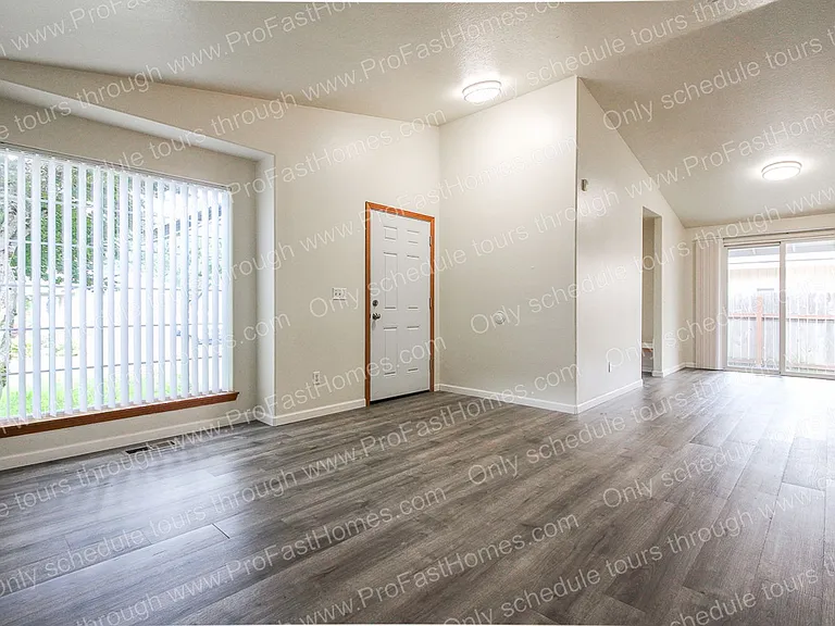 6416 SE 139th Ave — Photo 6