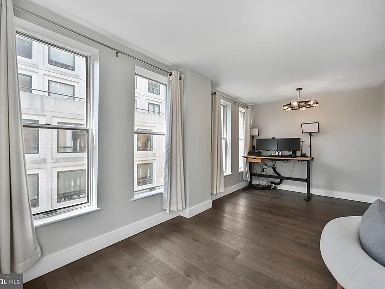 601 Pennsylvania Ave NW #610 — Photo 5