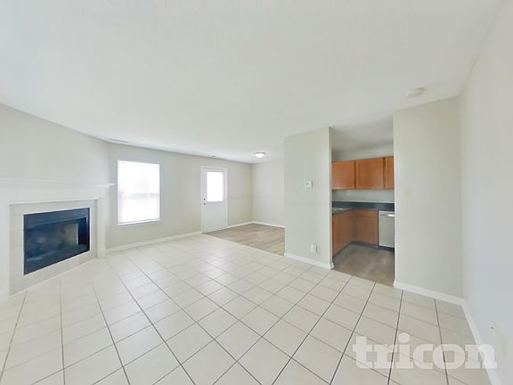 4th image of 473 Overland Dr