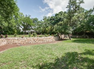 10030 Surrey Oaks Dr, Dallas, TX 75229