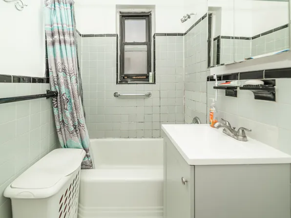 2271 Knapp Street image 14 of 24