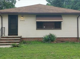4865 E 94th St, Garfield Heights, OH 44125