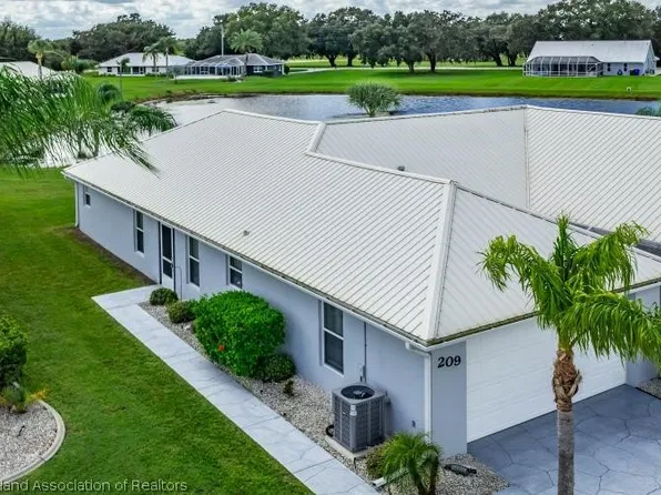 209 Clubhouse Ct, Sebring, FL 33876