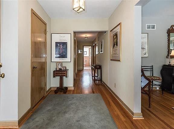 5th image of 8710 Delmar Blvd Unit 1