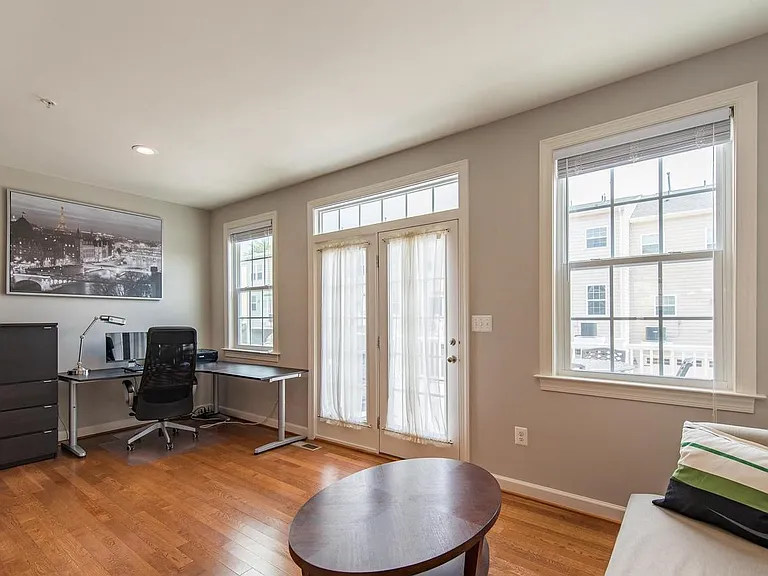 10515 Old Ellicott Cir — Photo 9
