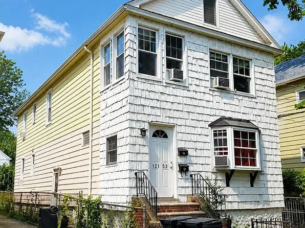 121-53 6th Ave, College Point, NY 11356