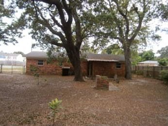 2nd image of 2960 Patricia Dr