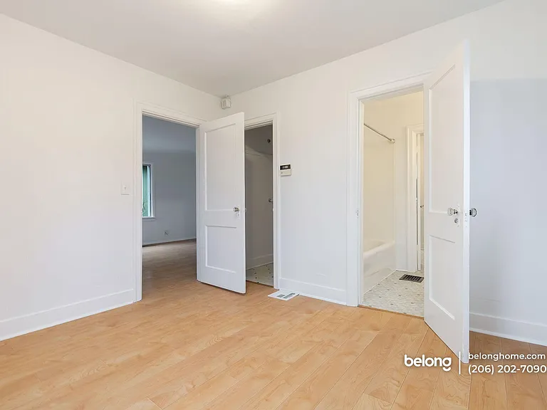 9227 Evanston Ave N — Photo 24