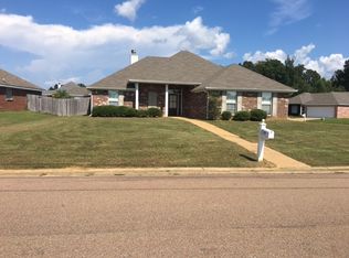 624 Oak Ridge Way, Pearl, MS 39208