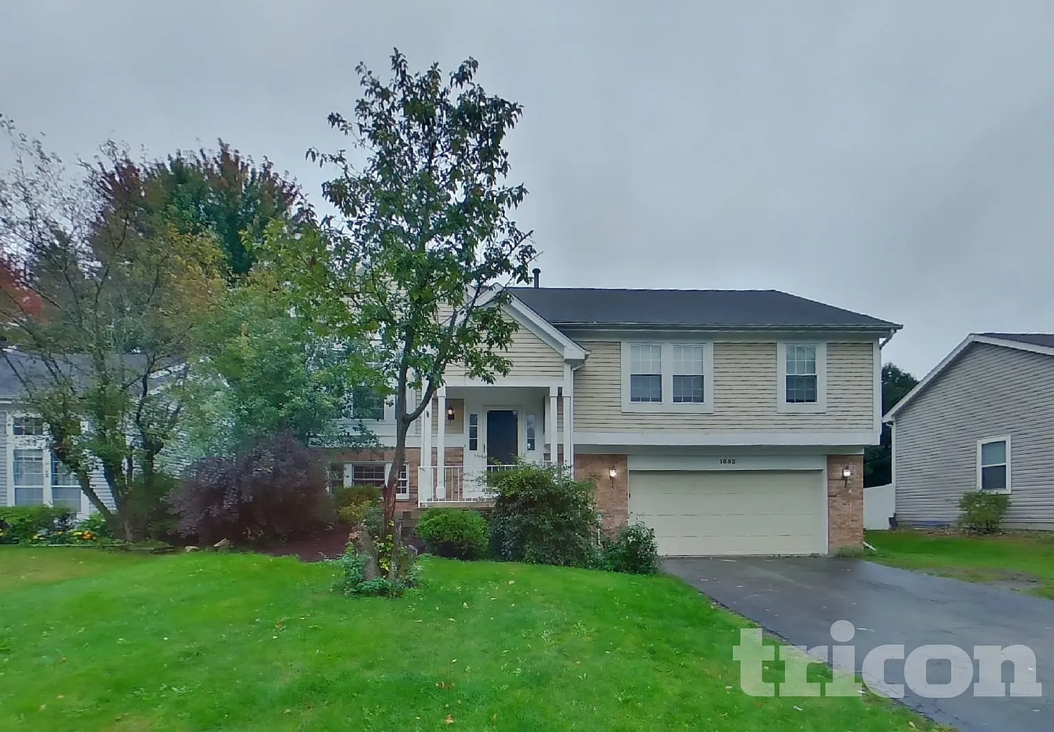 1652 Warrington Lane Crystal Lake IL — Photo 1