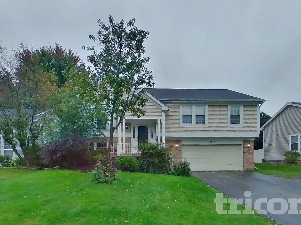 1652 Warrington Ln