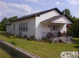 1509 Bakers Work Rd, Burns, TN 37029