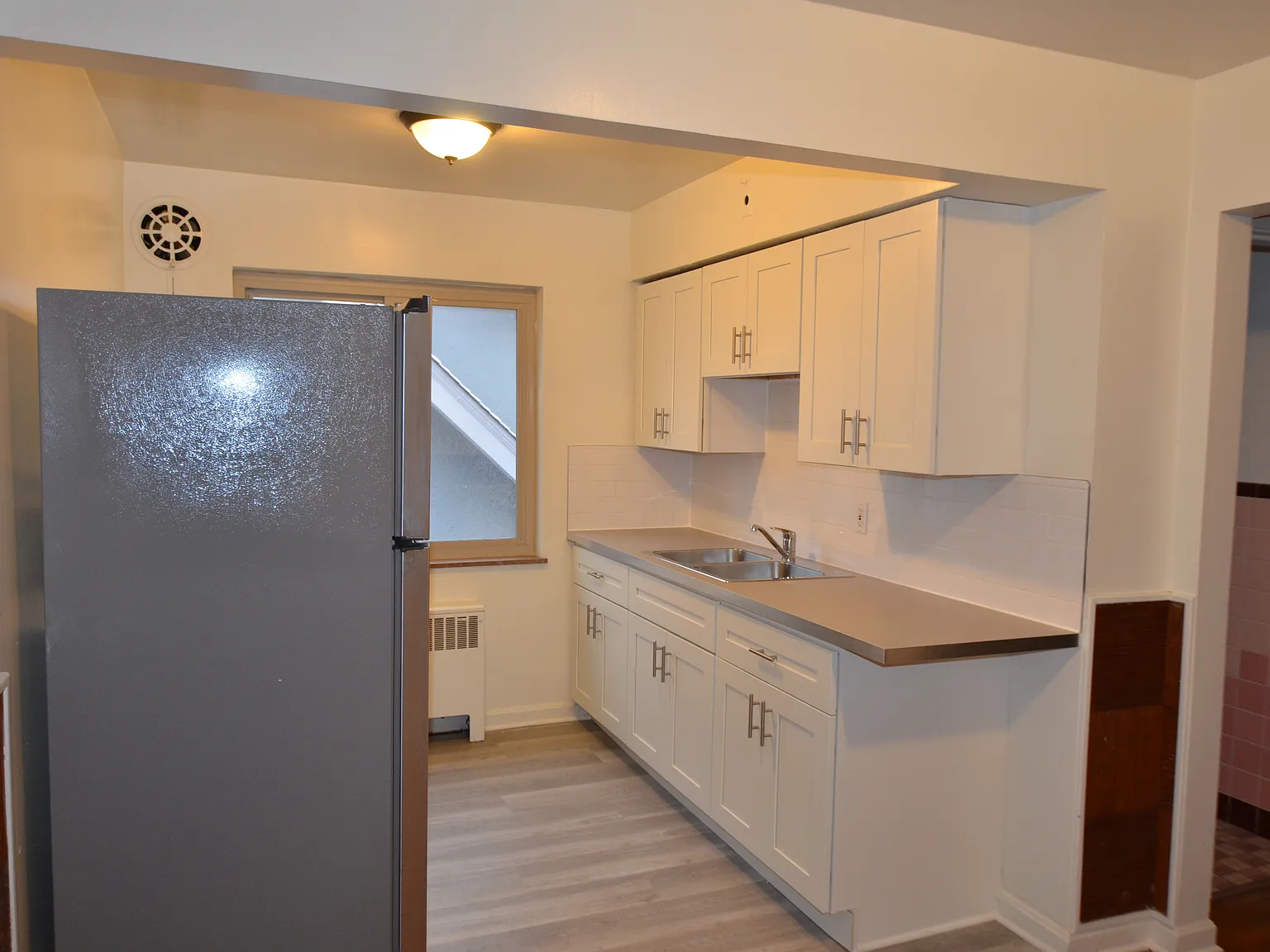 2 bed, 800 sqft, $1,075 — Photo 4