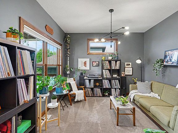 4th image of 1701 Huron Ct